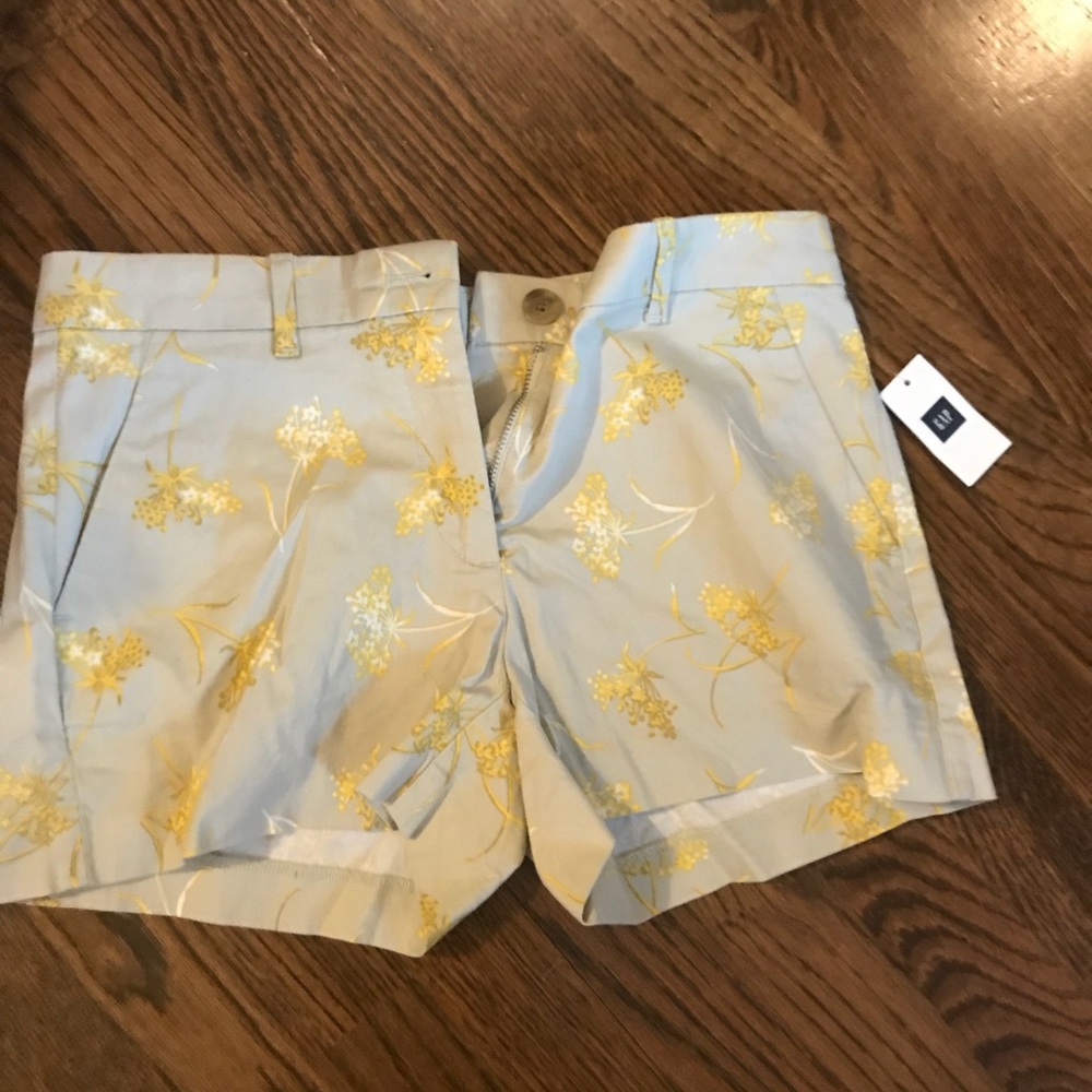 The GAP floral summer short